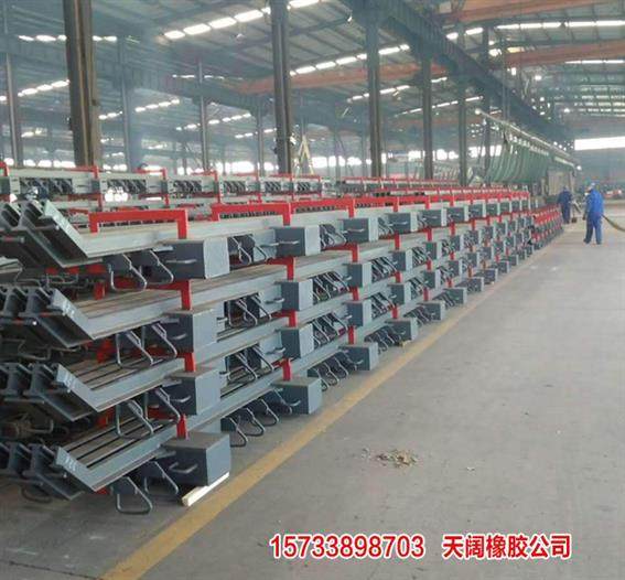 張家界D型橋梁伸縮縫鋁合金型材產品介紹